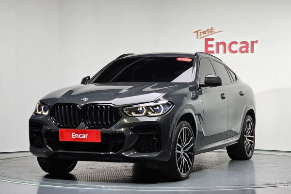 2022 BMW X6 с пробегом 71 189 км