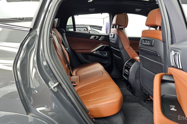 2022 BMW X6 с пробегом 71 189 км