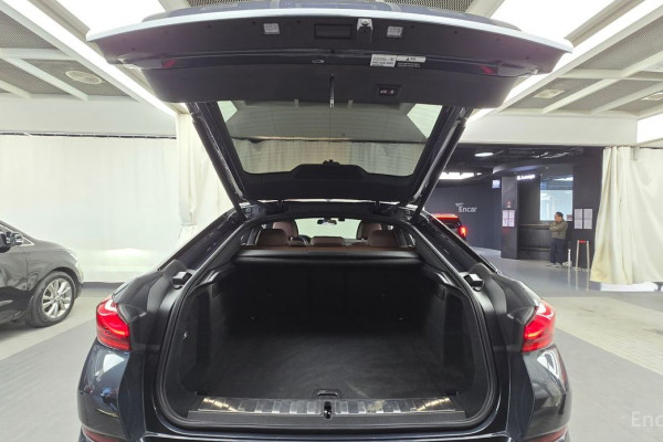 2022 BMW X6 с пробегом 86 793 км