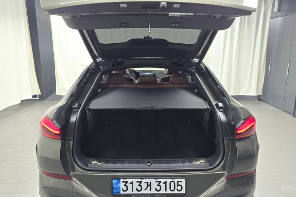 2022 BMW X6 с пробегом 28 124 км