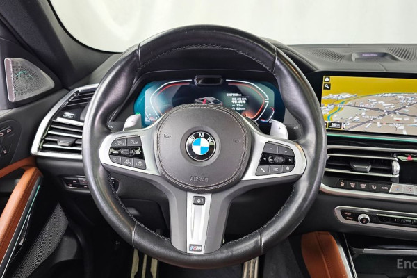 2022 BMW X6 с пробегом 71 189 км