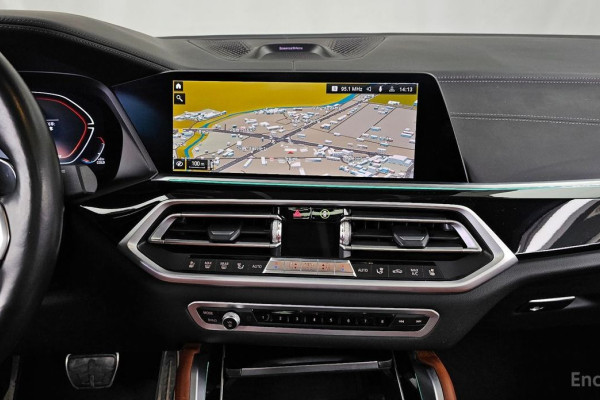 2022 BMW X6 с пробегом 71 189 км