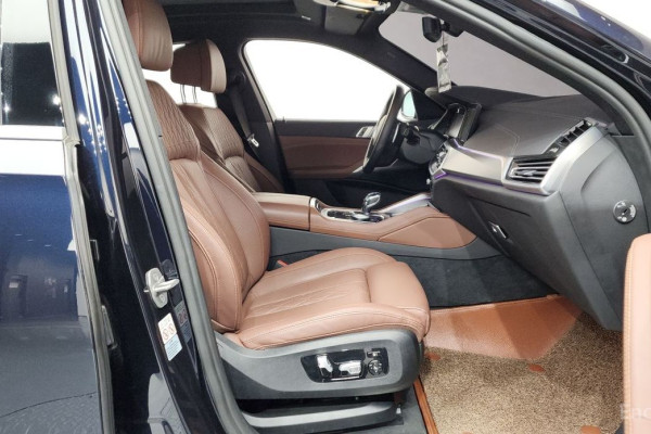 2022 BMW X6 с пробегом 48 048 км