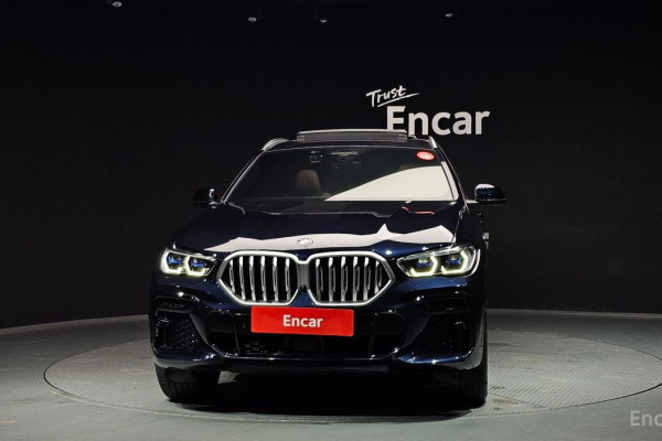 2022 BMW X6 с пробегом 33 463 км