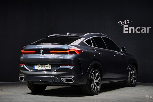 2022 BMW X6 с пробегом 33 859 км
