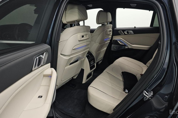 2022 BMW X6 с пробегом 28 003 км