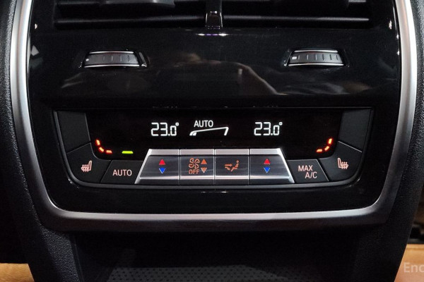 2022 BMW X6 с пробегом 48 048 км