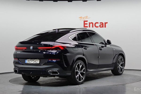 2022 BMW X6 с пробегом 42 060 км