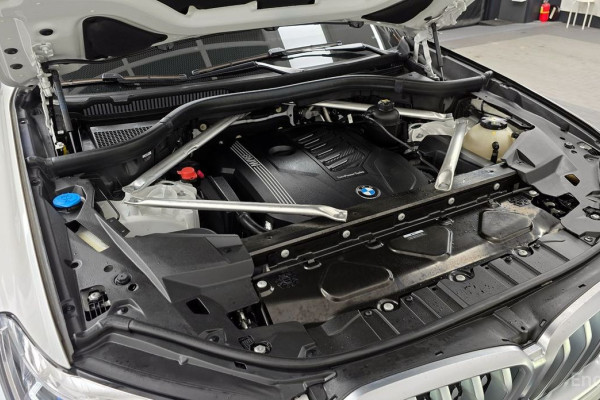 2022 BMW X6 с пробегом 31 207 км