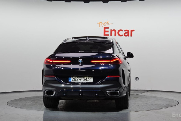 2022 BMW X6 с пробегом 42 060 км