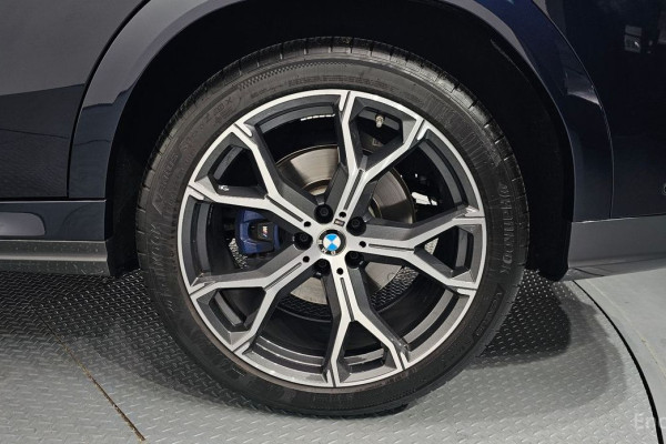 2022 BMW X6 с пробегом 42 060 км