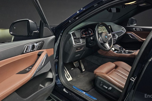 2022 BMW X6 с пробегом 33 463 км