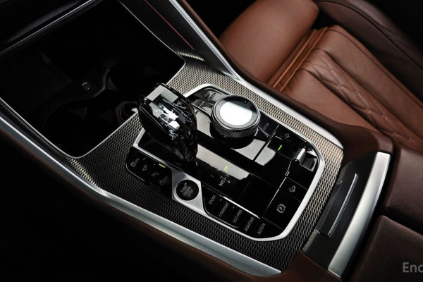 2022 BMW X6 с пробегом 33 859 км