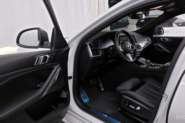 2022 BMW X6 с пробегом 31 207 км