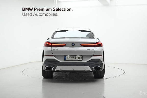 2022 BMW X6 с пробегом 79 300 км