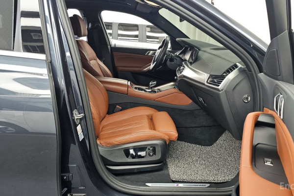 2022 BMW X6 с пробегом 33 859 км