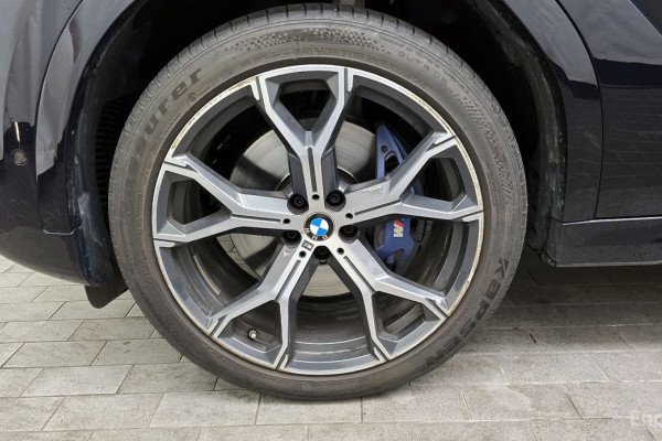 2022 BMW X6 с пробегом 76 463 км