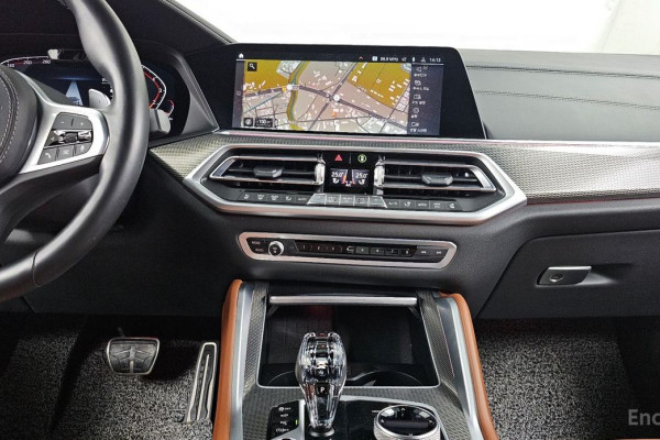 2022 BMW X6 с пробегом 33 859 км