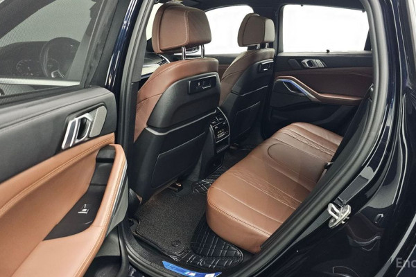 2022 BMW X6 с пробегом 42 060 км