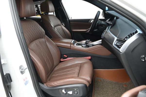 2022 BMW X6 с пробегом 79 300 км