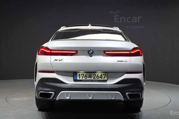 2022 BMW X6 с пробегом 72 999 км