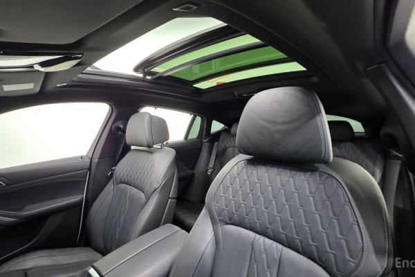 2022 BMW X6 с пробегом 24 443 км