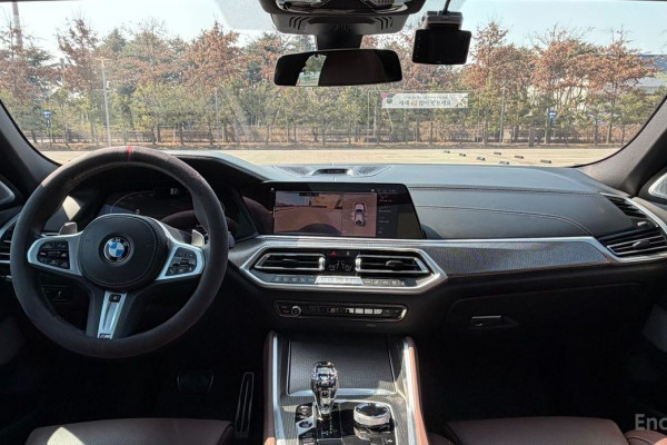 2022 BMW X6 с пробегом 64 414 км
