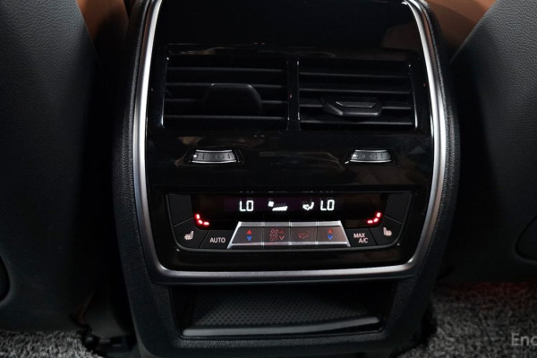 2022 BMW X6 с пробегом 33 859 км