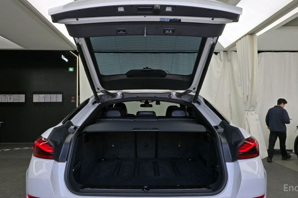 2022 BMW X6 с пробегом 31 207 км