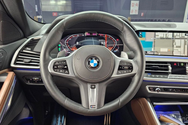 2022 BMW X6 с пробегом 27 571 км