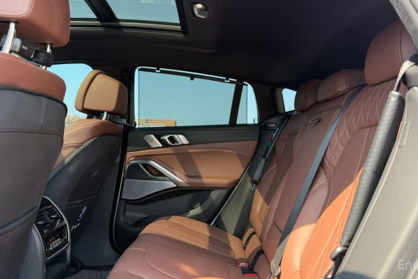 2022 BMW X6 с пробегом 64 414 км