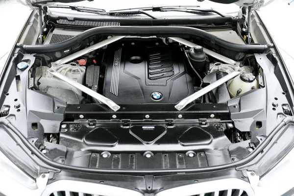 2022 BMW X6 с пробегом 75 055 км