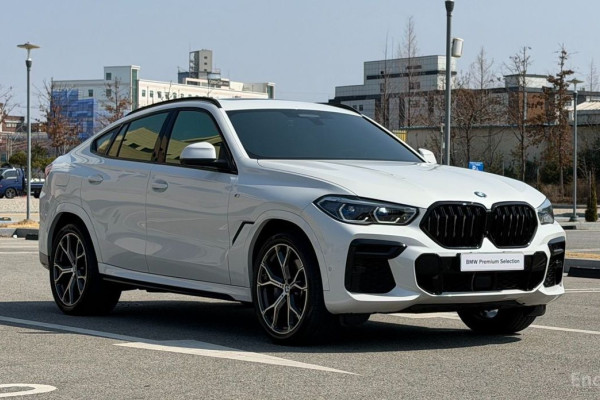2022 BMW X6 с пробегом 64 414 км