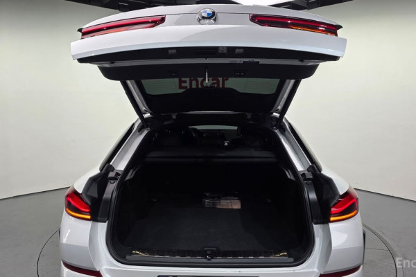 2022 BMW X6 с пробегом 24 443 км