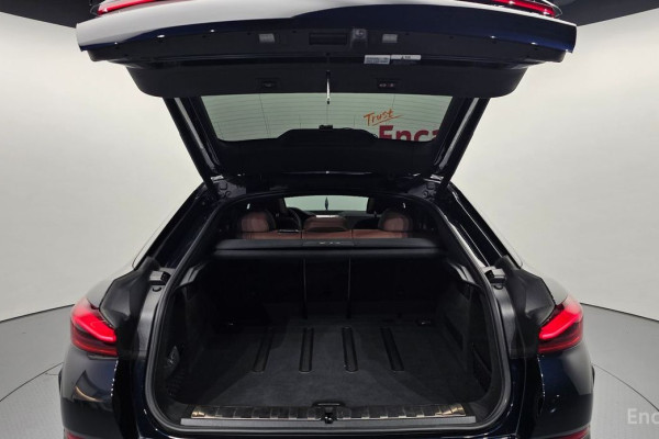 2022 BMW X6 с пробегом 27 571 км