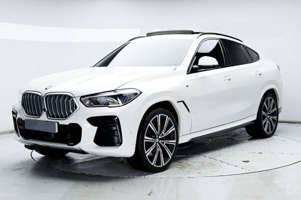 2022 BMW X6 с пробегом 75 055 км