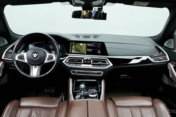 2022 BMW X6 с пробегом 75 055 км