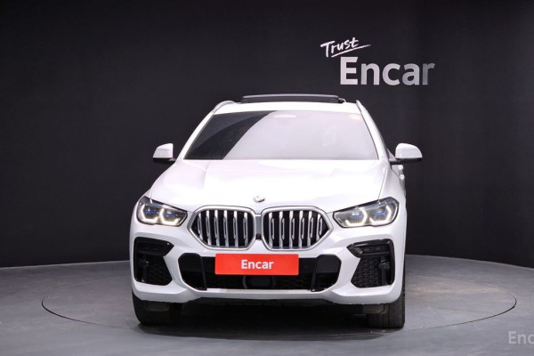 2022 BMW X6 с пробегом 58 553 км