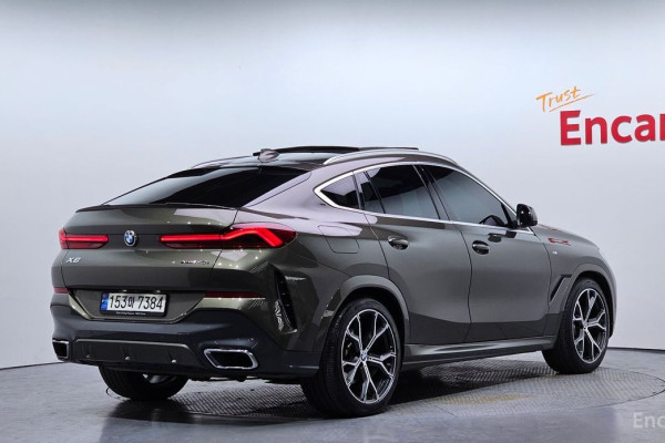 2022 BMW X6 с пробегом 76 389 км