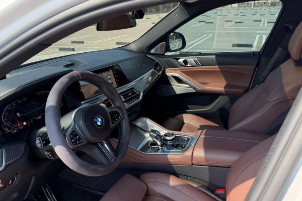 2022 BMW X6 с пробегом 64 414 км