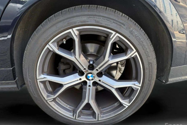 2022 BMW X6 с пробегом 83 502 км