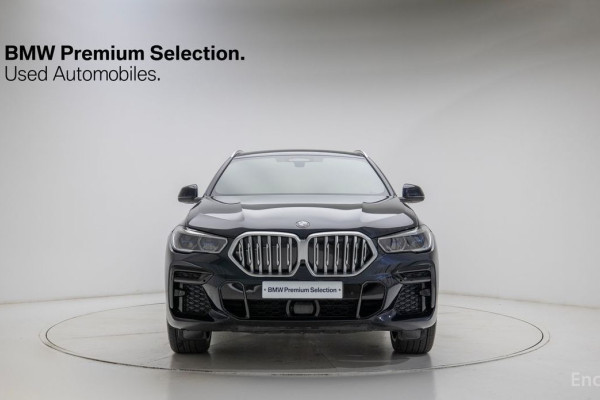 2022 BMW X6 с пробегом 52 300 км