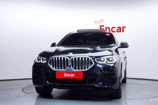 2022 BMW X6 с пробегом 53 940 км