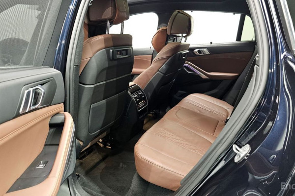 2022 BMW X6 с пробегом 33 174 км