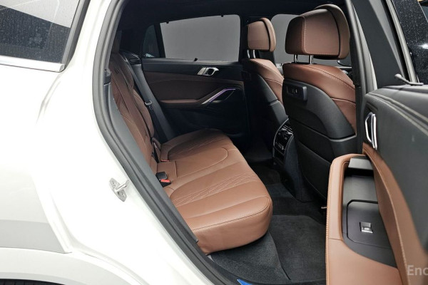 2022 BMW X6 с пробегом 58 553 км