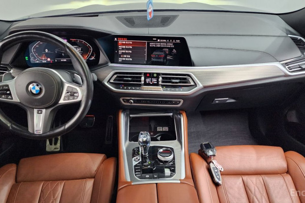 2022 BMW X6 с пробегом 53 940 км