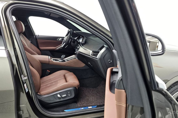 2022 BMW X6 с пробегом 76 389 км