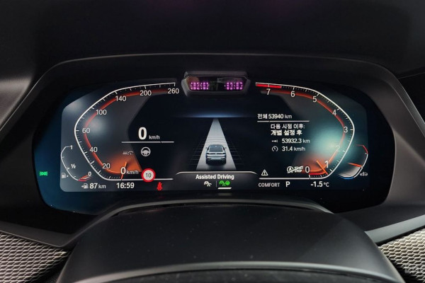 2022 BMW X6 с пробегом 53 940 км