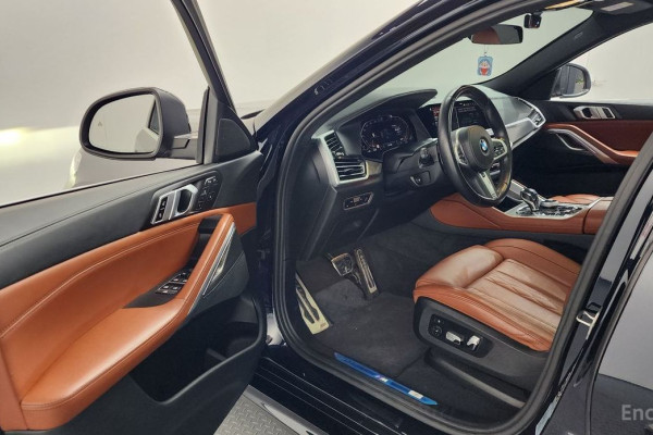 2022 BMW X6 с пробегом 53 940 км