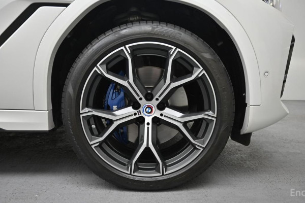 2022 BMW X6 с пробегом 31 688 км